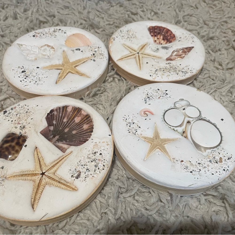 4 pc Pier 1 Coastal Seashell Coasters - Cream and Brown
